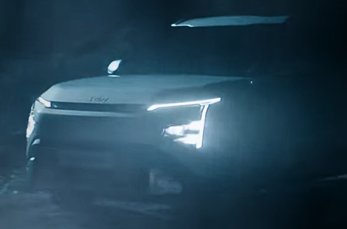 Kia Carens facelift Clavis 2025